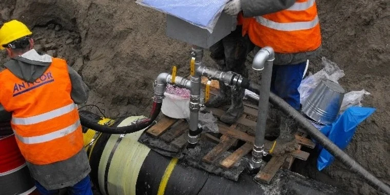 Vyplňování ochranných trubek